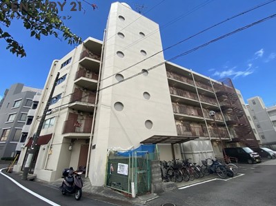 建物外観　敷地内に駐輪場あります