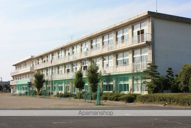 中学校　栄川中学校（中学校）まで3109m
