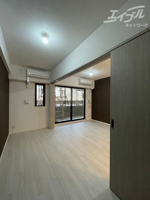 地下鉄御堂筋線 西中島南方駅 徒歩11分 11階建 築2年の内装写真