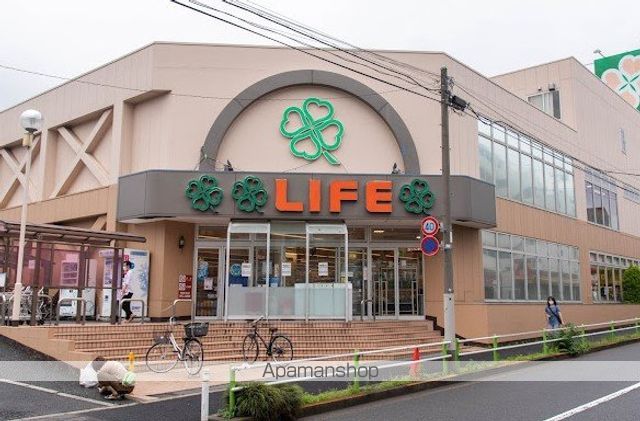 スーパー　（株）ライフコーポレーション／赤塚店（スーパー）まで1133m