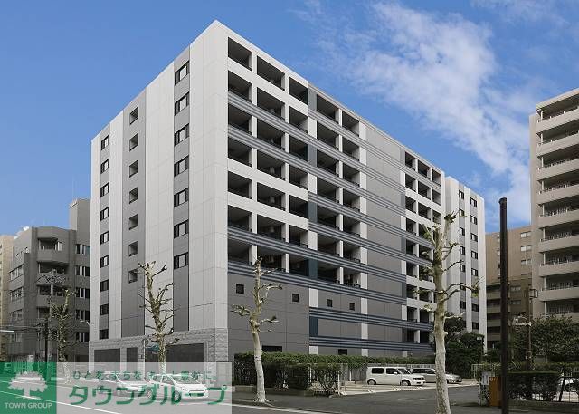 その他共有部分　青い海と白い波をイメージした外観デザイン