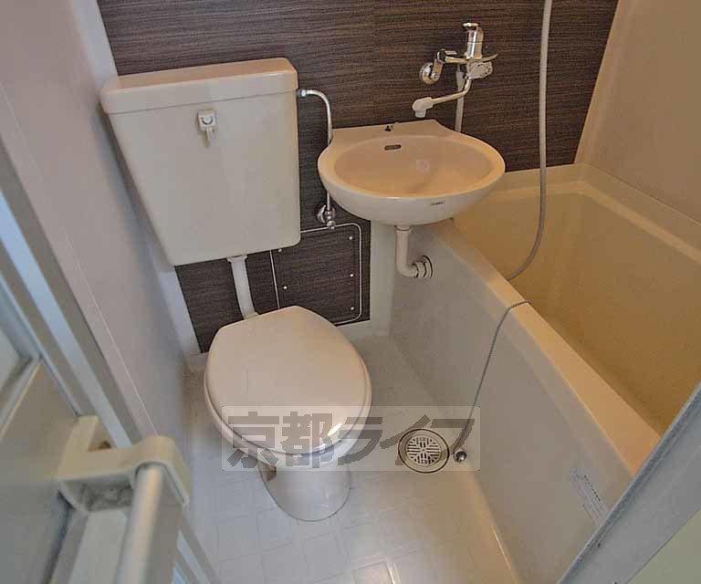 トイレ　・実際のお部屋の写真です