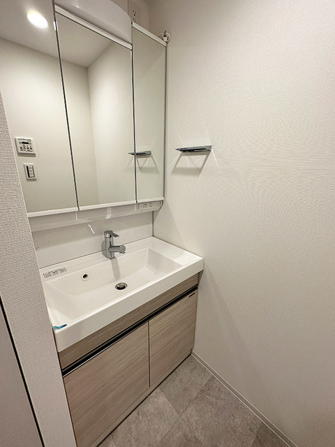 洗面設備　※写真は同タイプ住戸です。