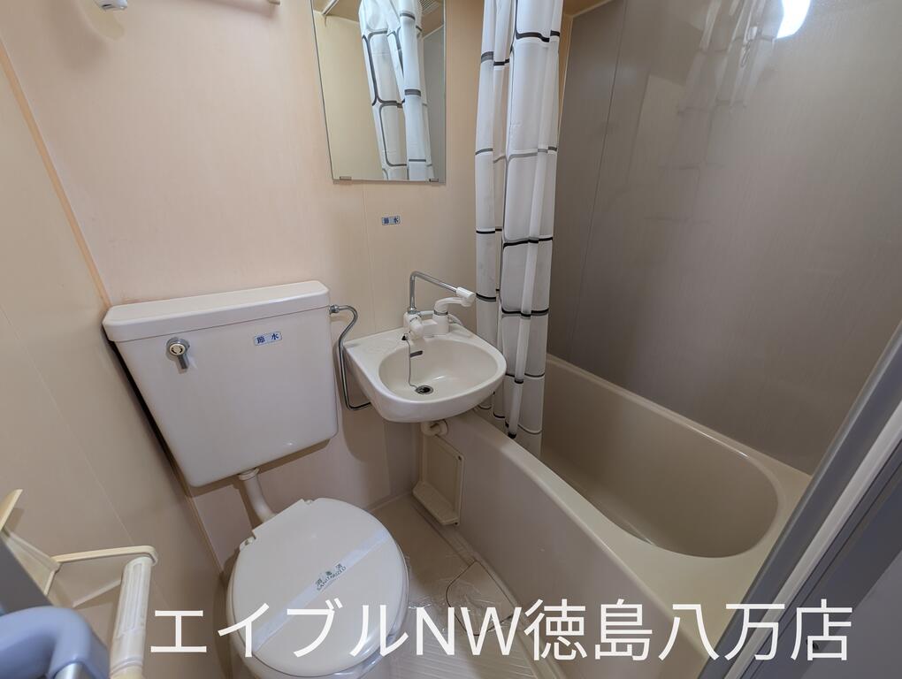 ＪＲ徳島線 徳島駅 徒歩10分 3階建 築36年の風呂写真