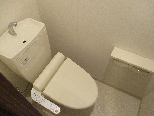 CAMPHORAのトイレ写真