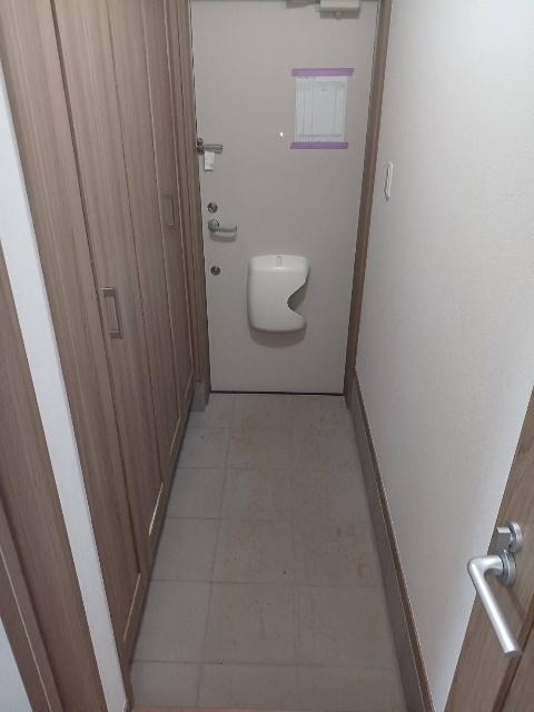 桜田1丁目アパートの玄関写真