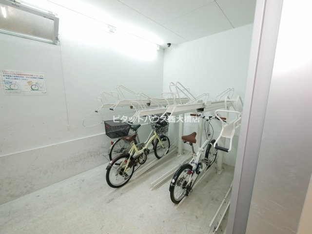 駐車場　駐輪場