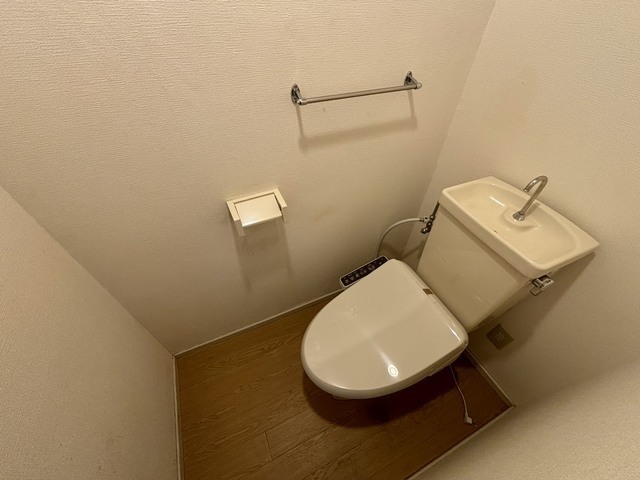 ウイングマンションのトイレ写真