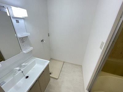 洗面設備　参考写真掲載。
