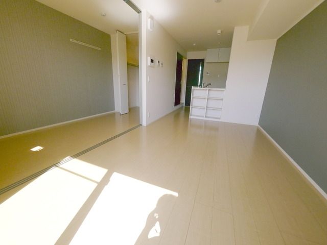 居室・リビング　同型物件のイメージ写真です
