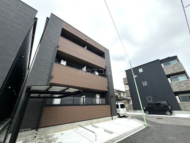Louis Apartment 豊中蛍池 ウエスト