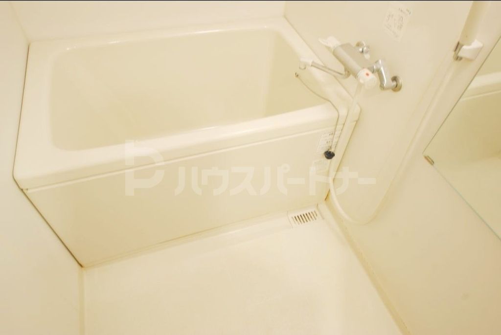 バス・シャワールーム　駐車場