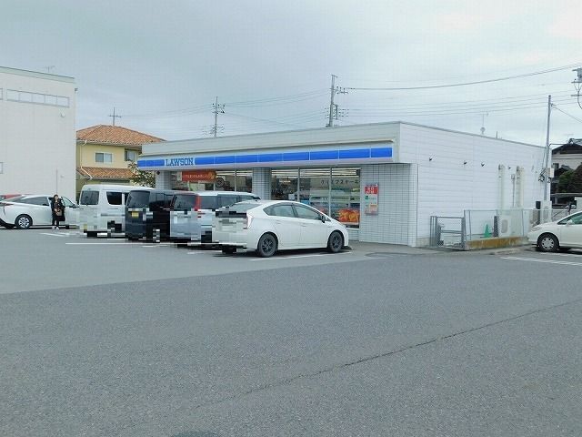 コンビニ　ローソン 氏家卯の里店（コンビニ）まで550m