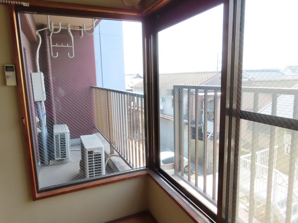 その他　洋室からのベランダ風景