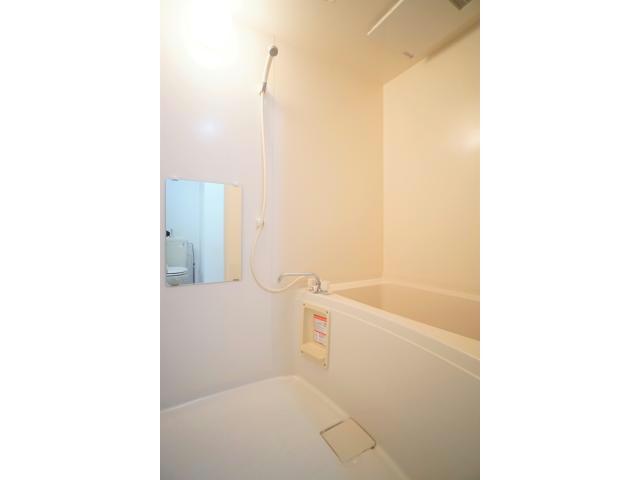 バス・シャワールーム　バストイレ別