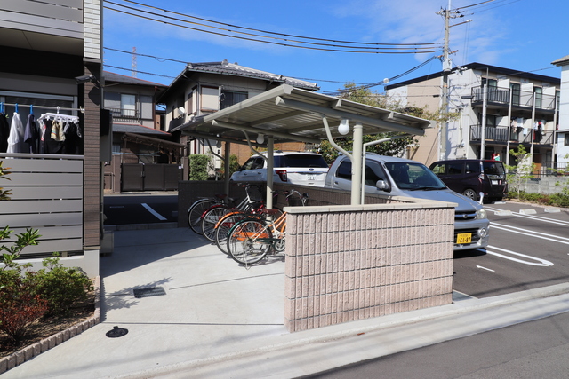 その他共有部分　屋根付き駐輪場