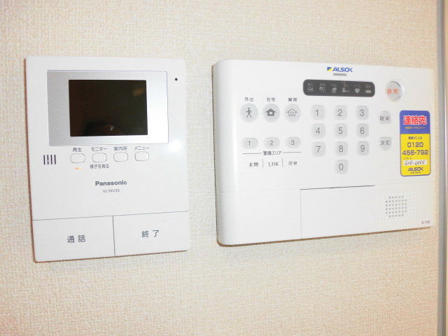 セキュリティ　TVモニターホン、セキュリティー搭載