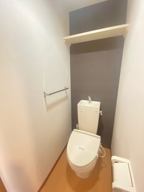 トイレ　別号室の参考写真です