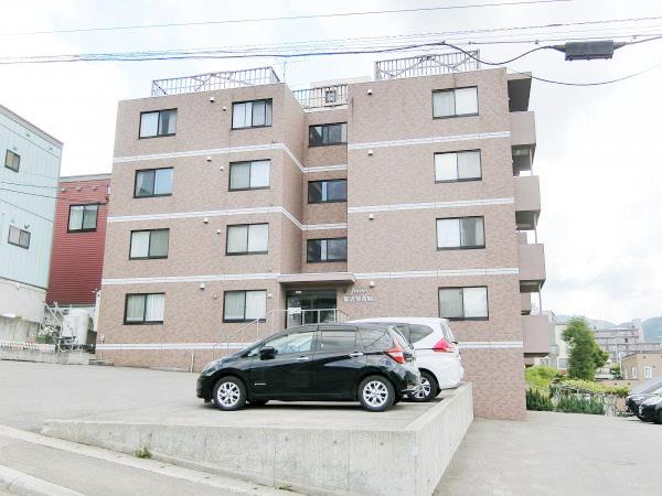 小樽市新光のマンションの建物外観