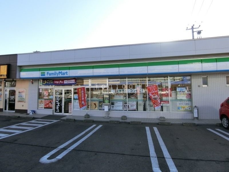 コンビニ　ファミリーマート函館美原1丁目店（コンビニ）まで1295m
