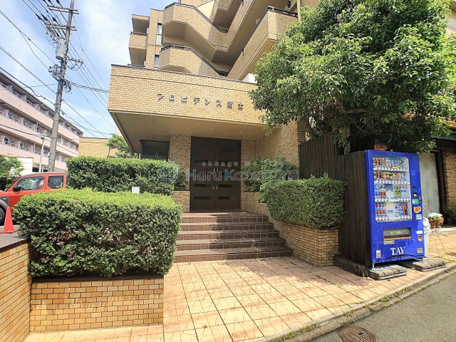 【名古屋市瑞穂区松園町のマンションのエントランス】