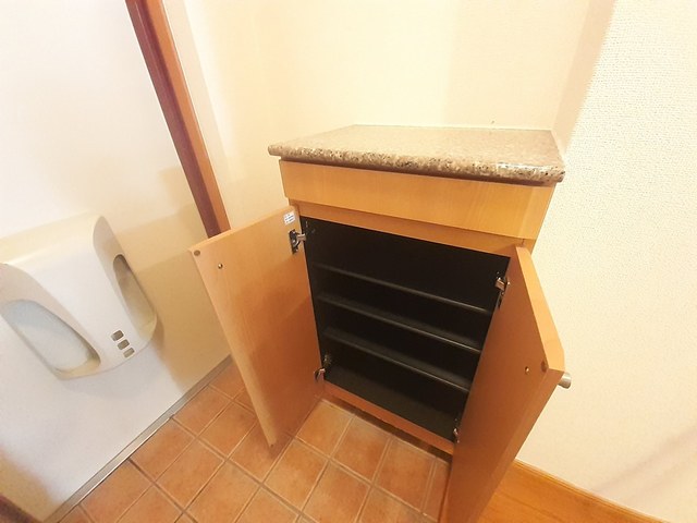 その他設備　シューズボックス