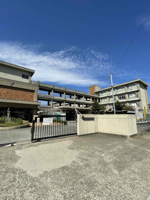小学校　加古川市立加古川小学校（小学校）まで570m