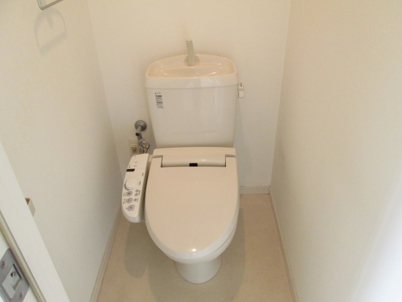 トイレ　別部屋参照