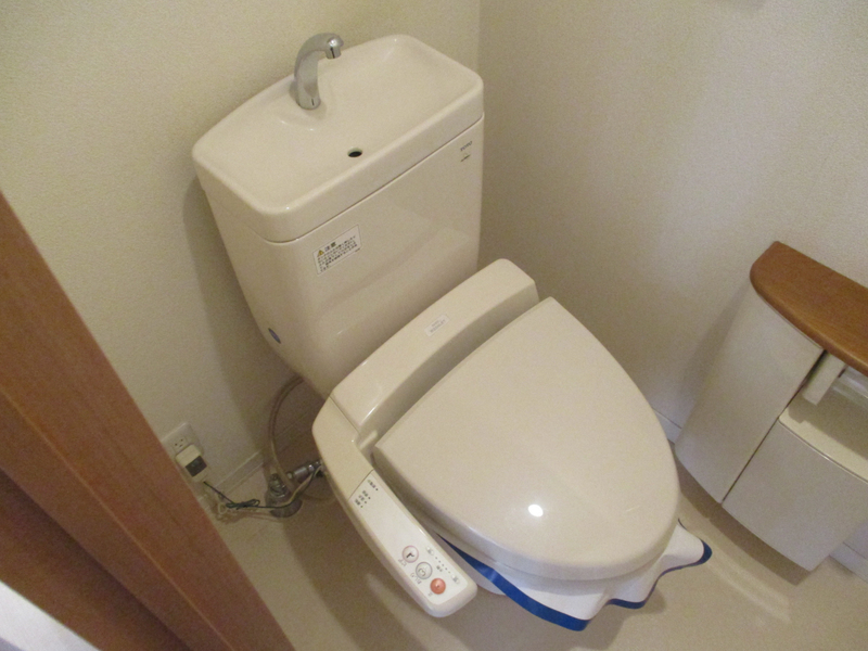 【姫路市書写のアパートのトイレ】