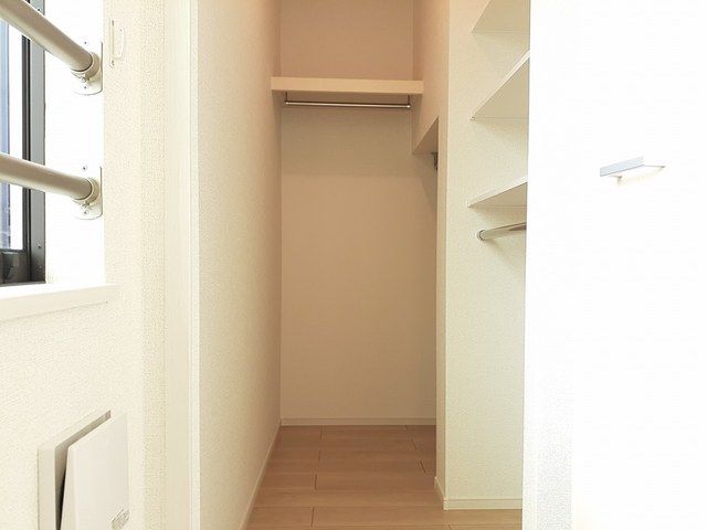 【小山市西城南のアパートの収納】