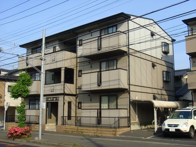 狭山市富士見のアパートの建物外観