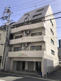 名古屋市中区上前津のマンションの建物外観