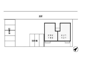 【プレジール弥生が丘　B棟の駐車場】