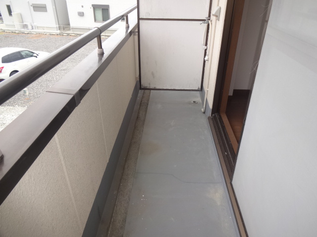 バルコニー　洗濯機置き場