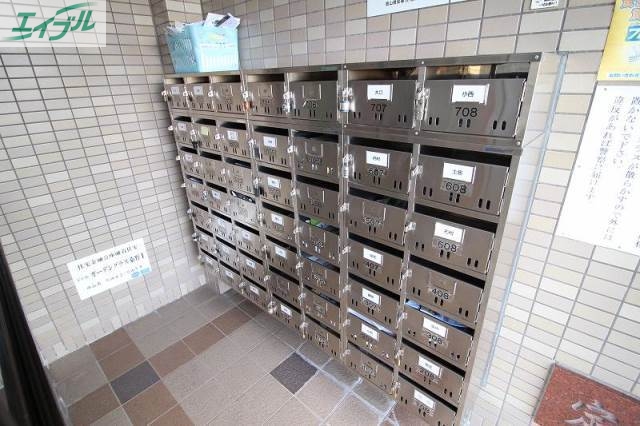 エントランス　集合ポスト