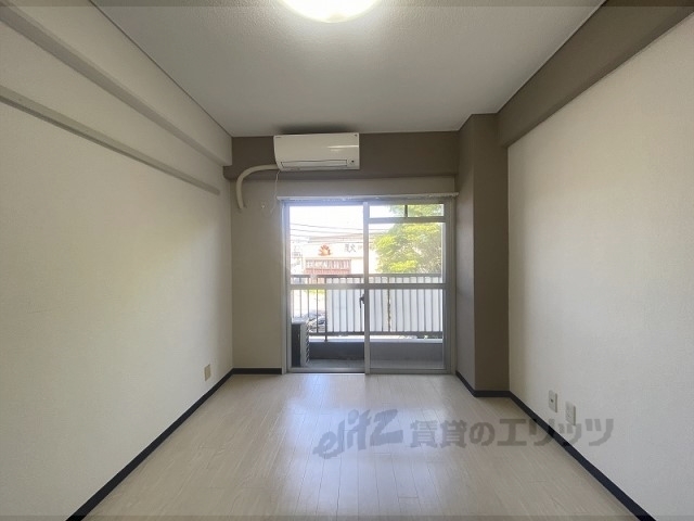 居室・リビング　居室