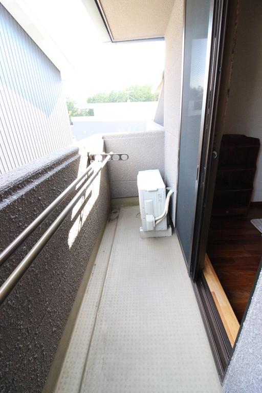 バルコニー　電動シャッター＆バルコニー（写真は別室）