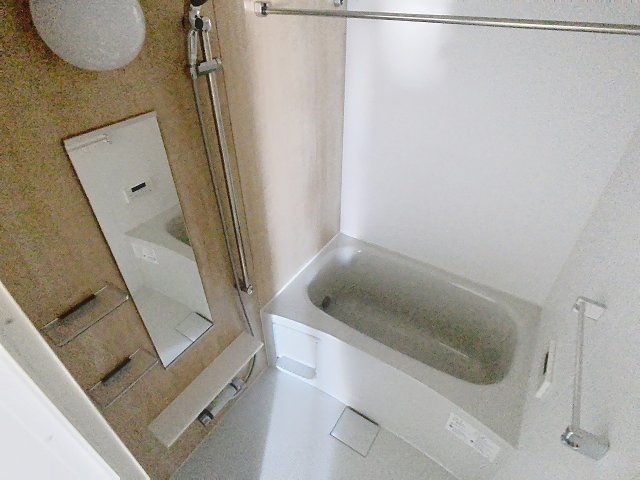 バス・シャワールーム　2025年7月撮影※現況を優先します。