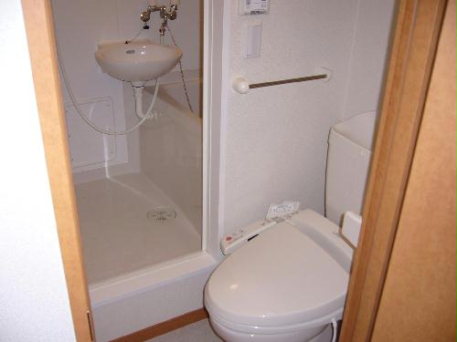 トイレ　温水洗浄付き