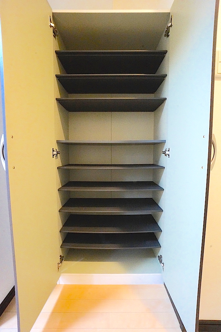 玄関　シューズボックス