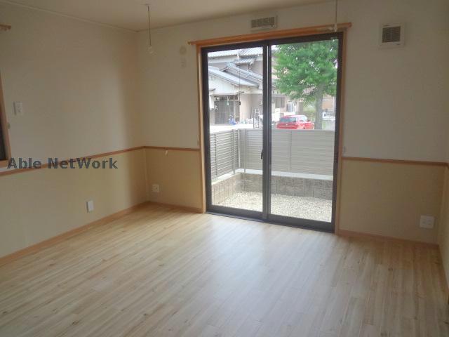 居室・リビング　同型モデル