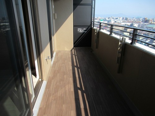 バルコニー　※写真は現状と異なる場合、現状優先とさせていただきます