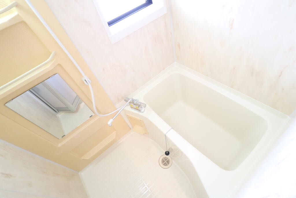 バス・シャワールーム　バスルーム