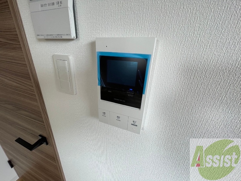 セキュリティ　ＴＶモニター付インターホンです。来客者の顔が見えるので安心！