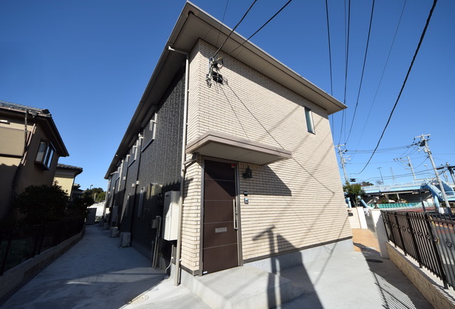 建物外観　～ガレージハウスっここにありっ～