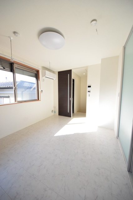 居室・リビング　～日当たりサンサン～