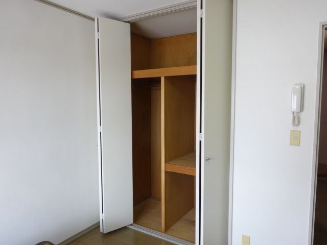 収納　奥行きのある収納です