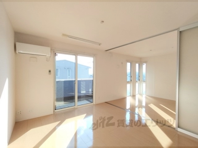 居室・リビング　リビング