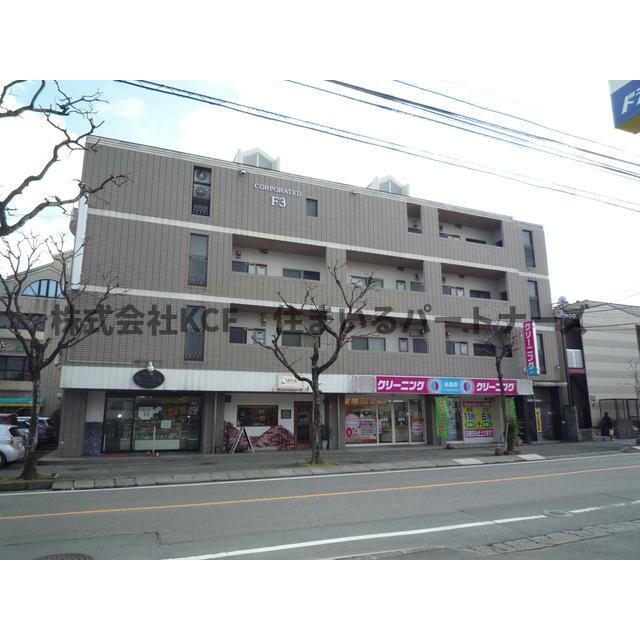 建物外観　外観は落ち着いています