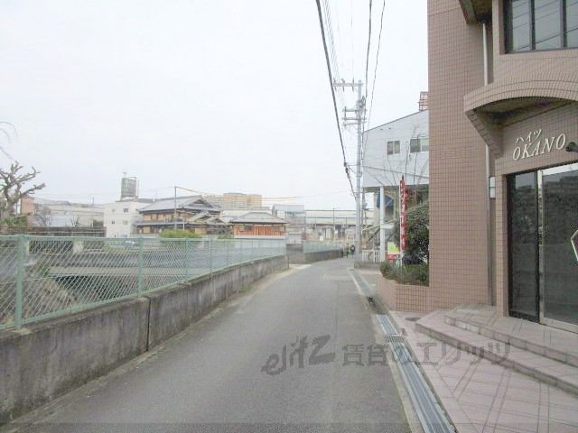 トイレ　前面道路